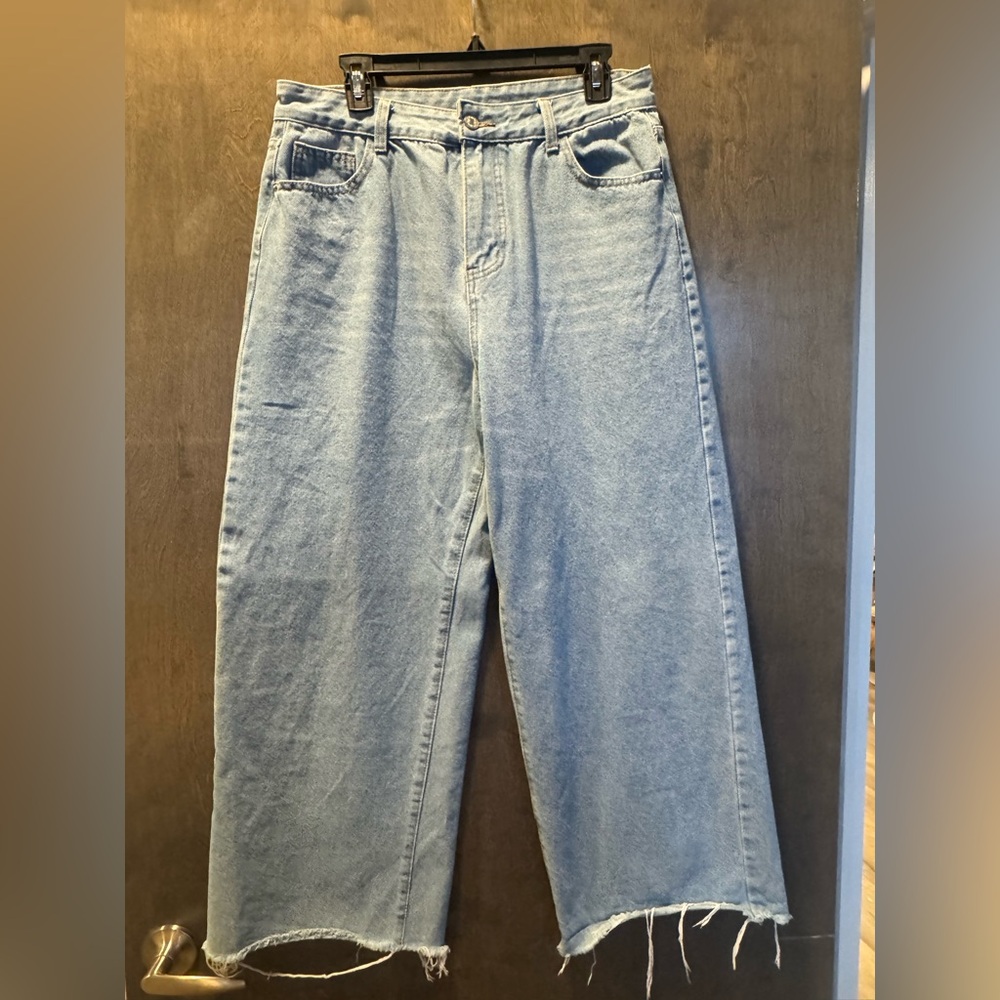 SHEIN Light Blue Wide Leg Jeans